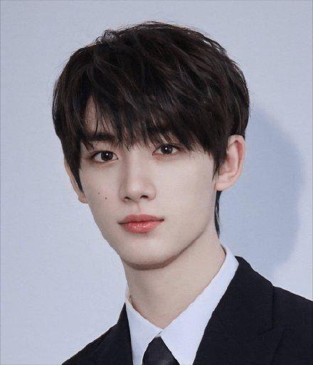 工作人员爆料丁程鑫视频,工作人员爆料背后的故事 第2张 工作人员爆料丁程鑫视频,工作人员爆料背后的故事 第2张